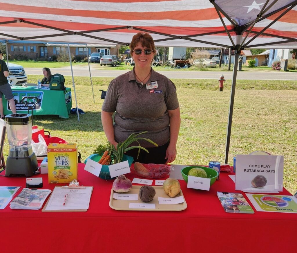 efnep-promotes-vegetables-at-pender-county-resource-fair-nc-state